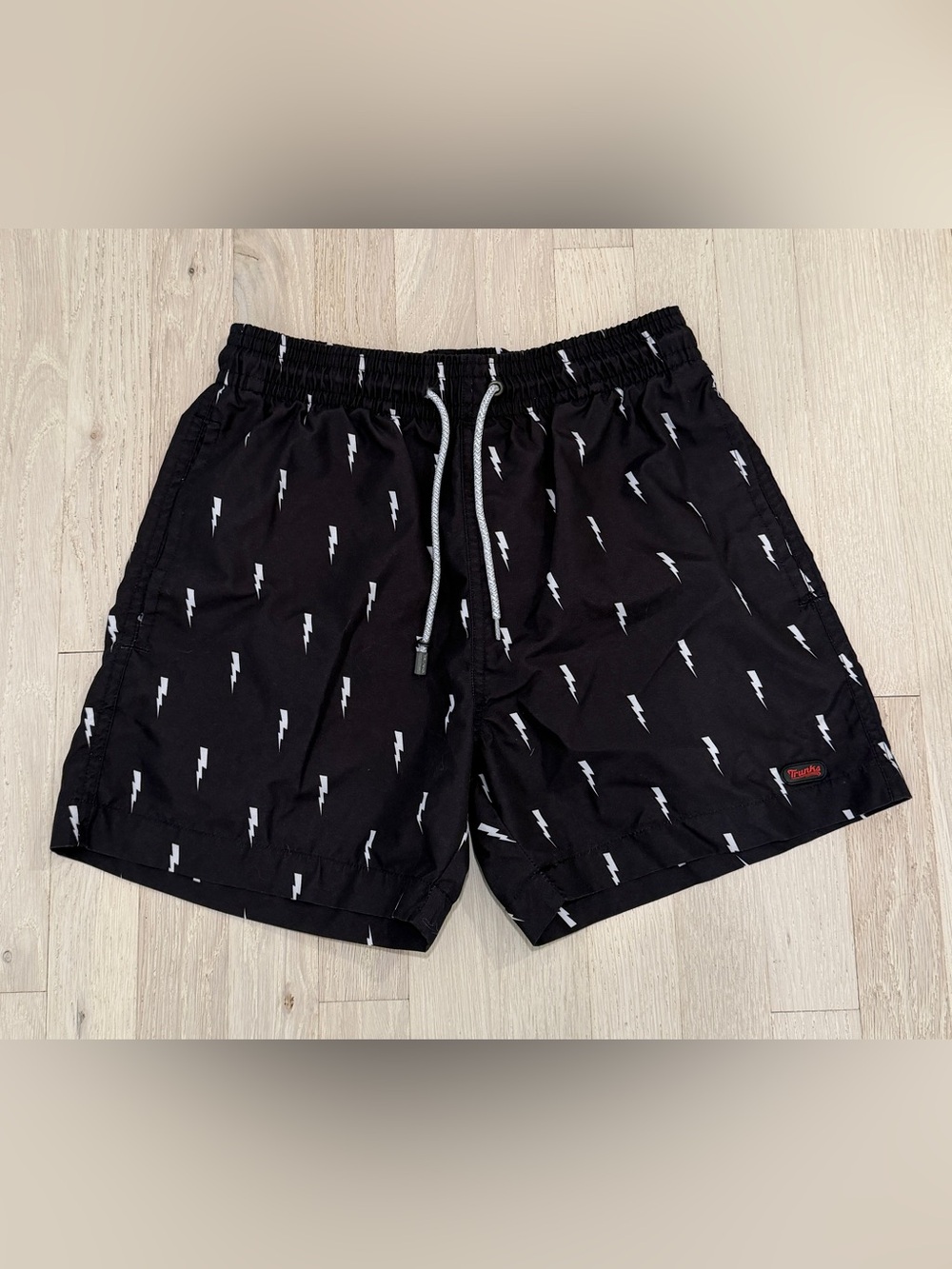 Trunks Surf & Swim Co Black Lightning Bolt Swim Trunks Men’s Small